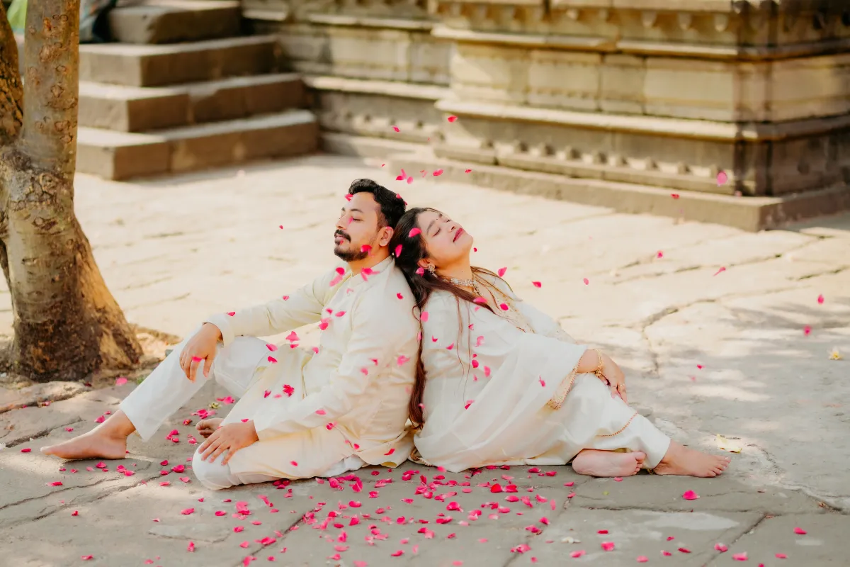 Traditional wear pre wedding shoot