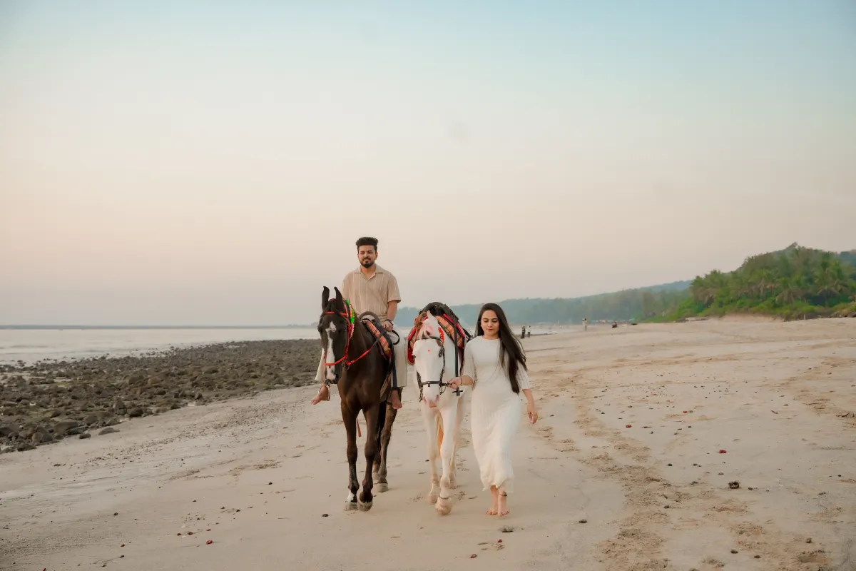 Pre wedding photo shoot with horse