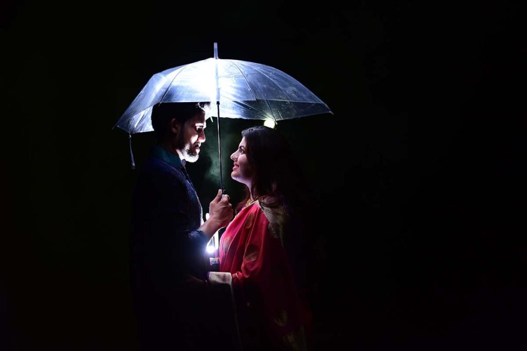 Pre-Wedding-Romantic-Pose-Under-Umbrella