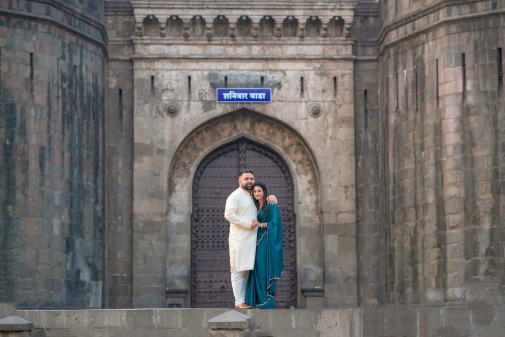 Pune Street Mandai Shaniwar Wada